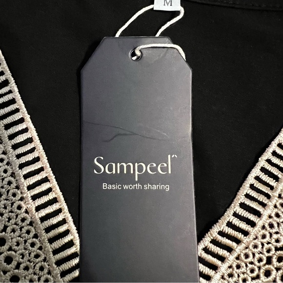 Blouse - Picture 4 of 5